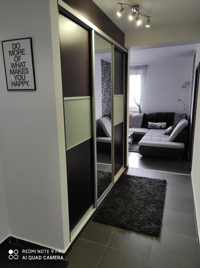 Apartman Mb Poprad Exteriör bild